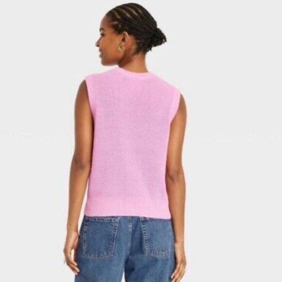 NWT Hello Kitty Pink Checkered Sweater Vest Size 1X - Picture 2 of 5